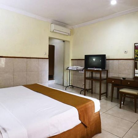 Hotel Tanjung Surabaya Kültér fotó