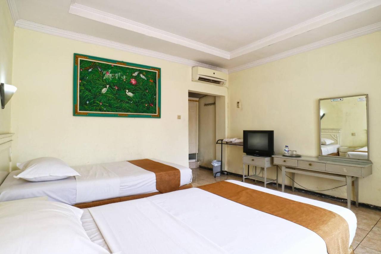 Hotel Tanjung Surabaya Kültér fotó
