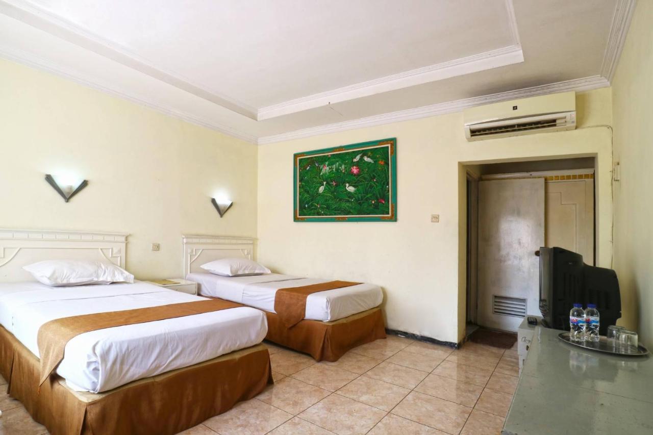 Hotel Tanjung Surabaya Kültér fotó