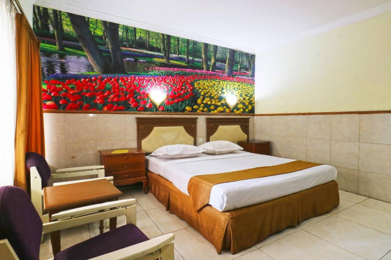 Hotel Tanjung Surabaya Kültér fotó