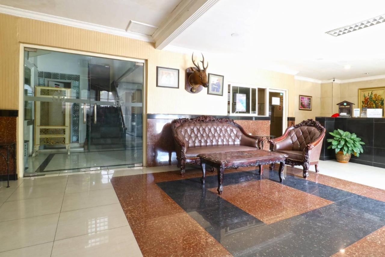 Hotel Tanjung Surabaya Kültér fotó
