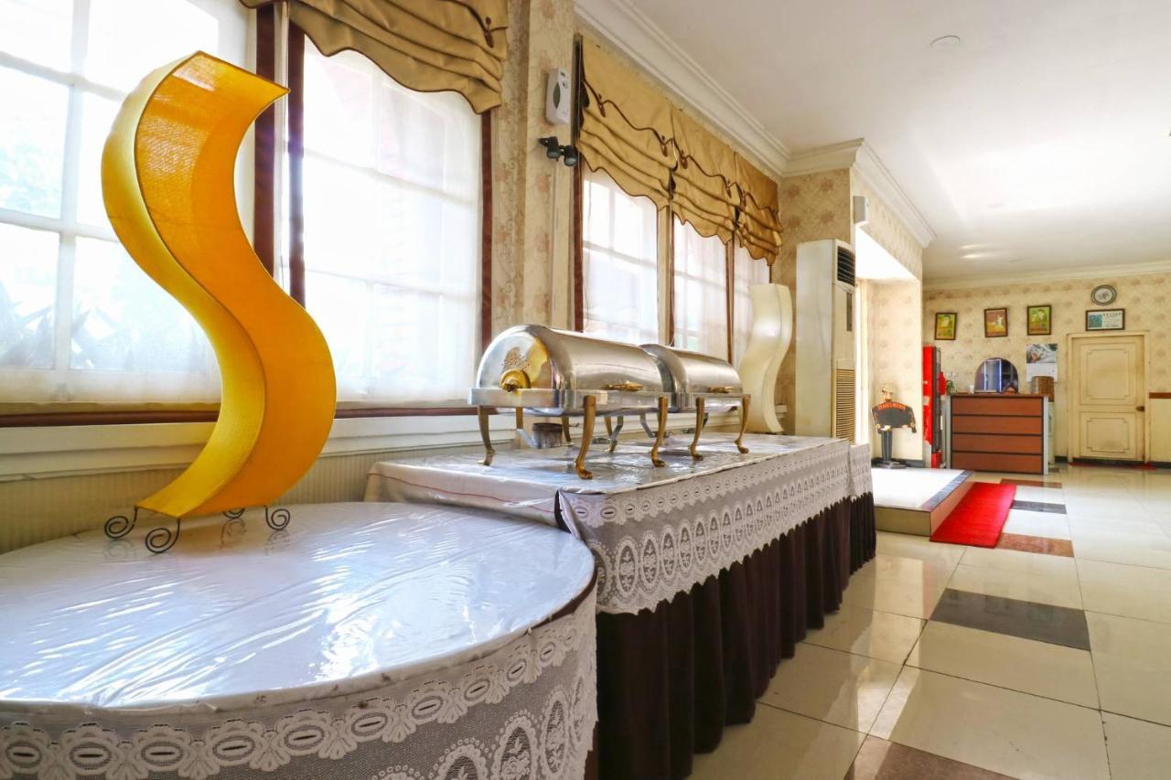 Hotel Tanjung Surabaya Kültér fotó