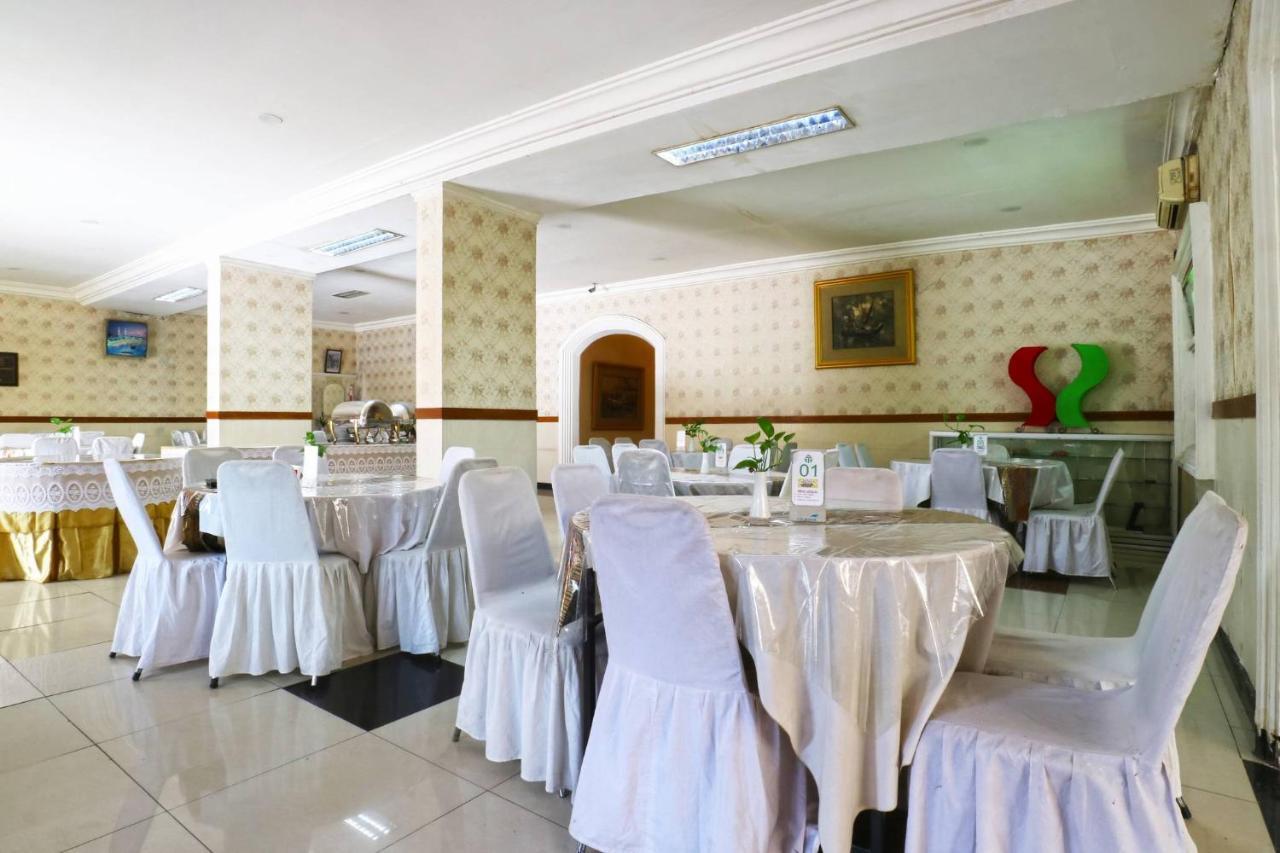 Hotel Tanjung Surabaya Kültér fotó