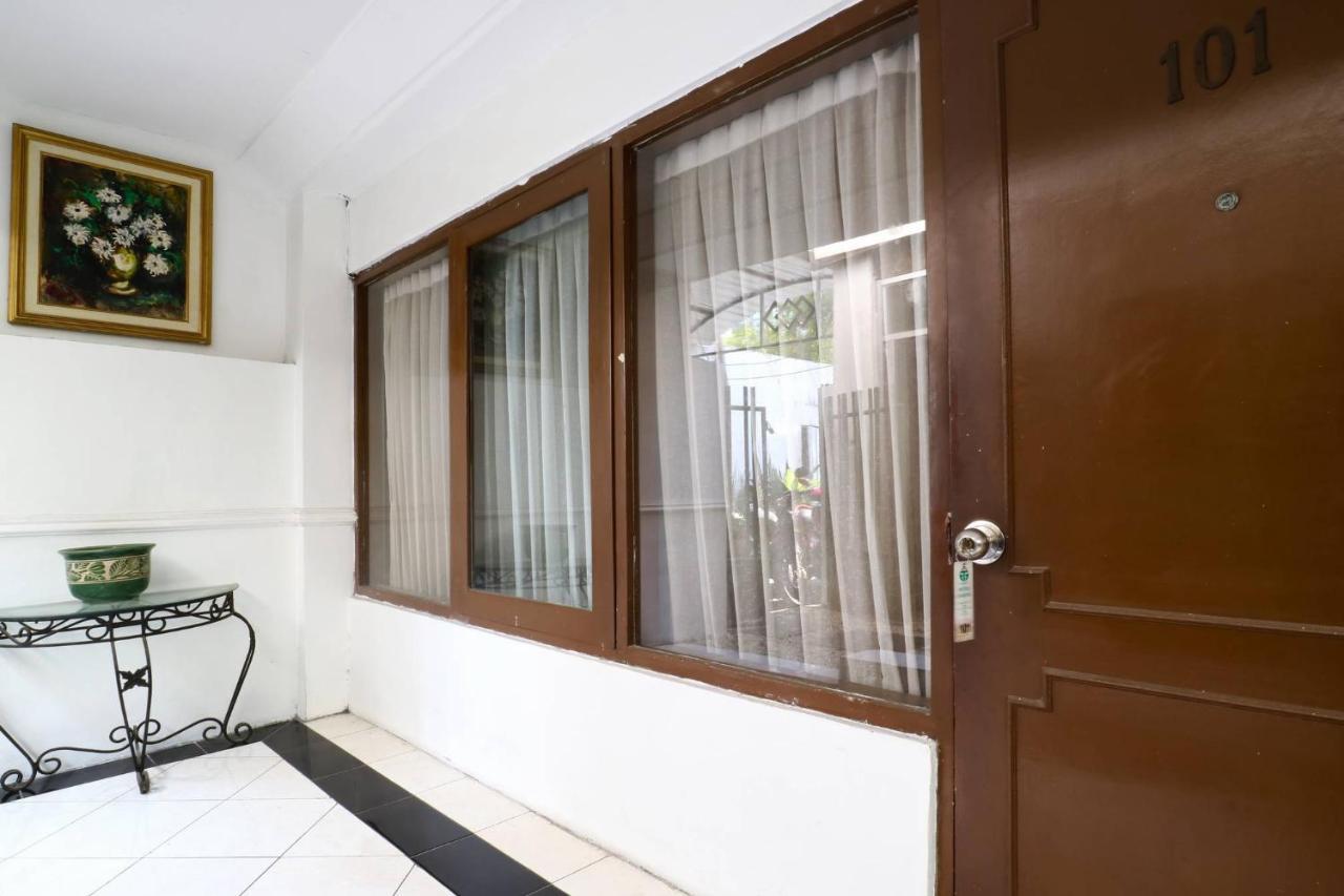 Hotel Tanjung Surabaya Kültér fotó