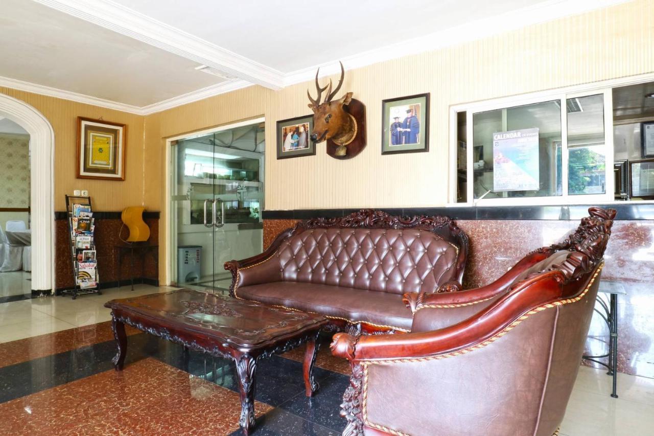 Hotel Tanjung Surabaya Kültér fotó